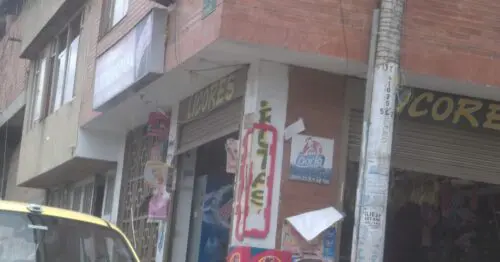 GRANERO Y LICORES EL RETORNO PAISA GRANERO Y LICORES EL RETORNO PAISA